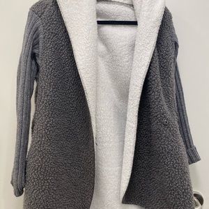 Hooded Grey Sherpa